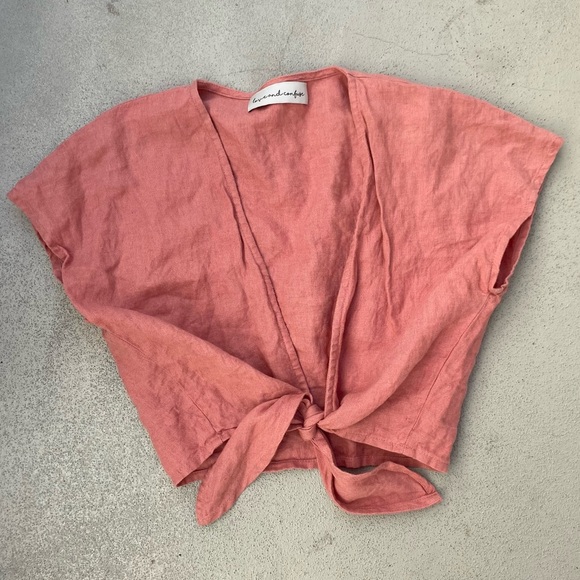 Love and Confuse 100% Lenin Size Small Short sleeve front tie - Picture 10 of 10